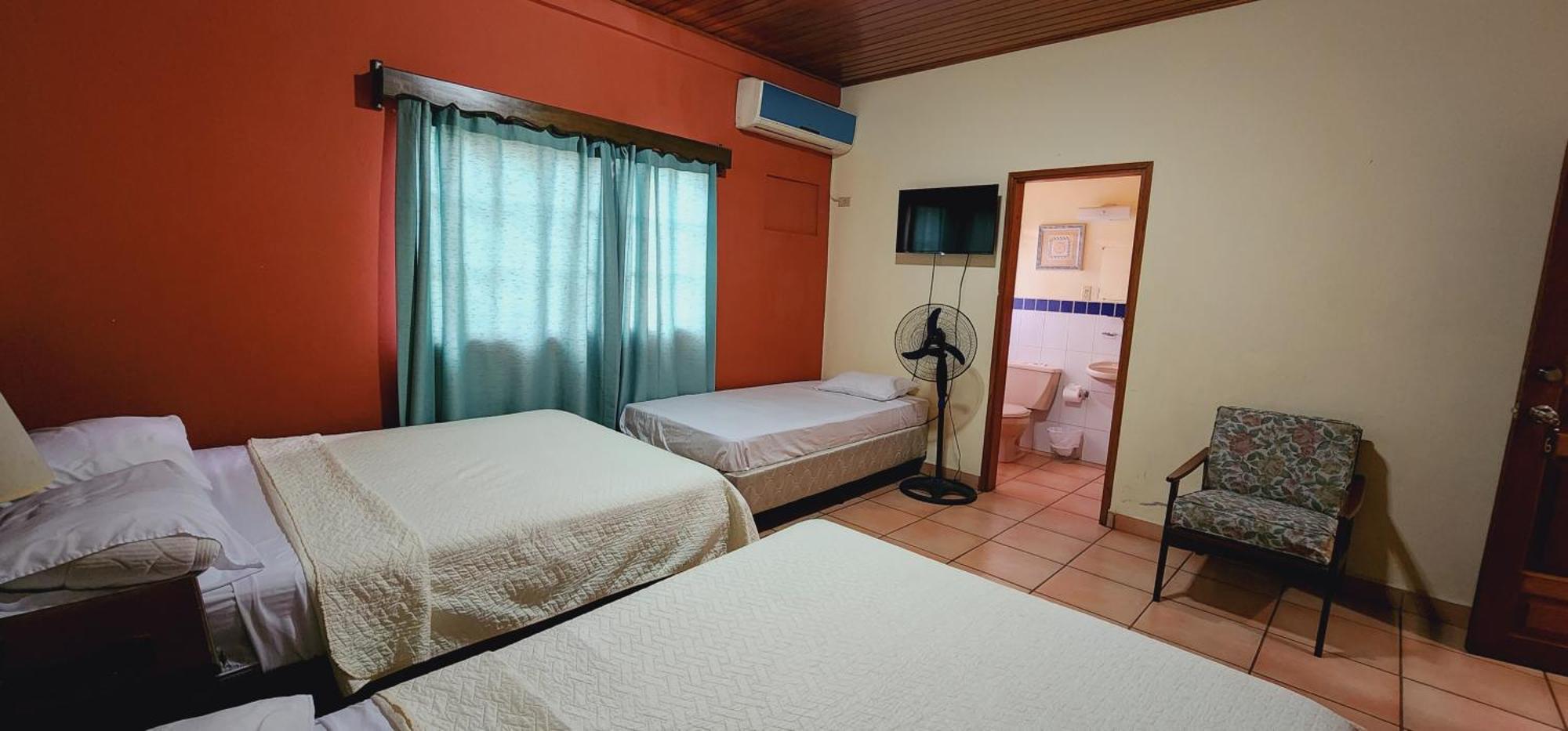 Hotel Alsacia เตกูซิกัลปา ภายนอก รูปภาพ